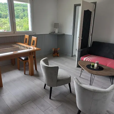 بيت للعطل Des Forets